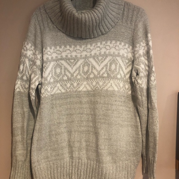 Sweater - Picture 1 of 2